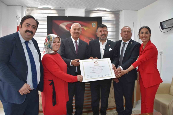 Doğanşehir Belediyesinde devir teslim töreni
