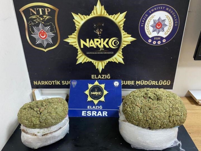 Elazığ´da polis uyuşturucuya geçit vermiyor: 5 kilo esrar ele geçirildi, bir şüpheli tutuklandı
