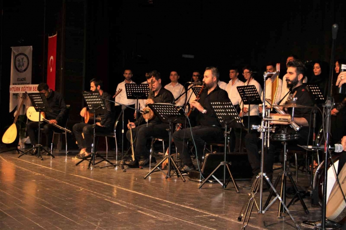 Elazığ´da Türk Halk Müziği Konseri mest etti
