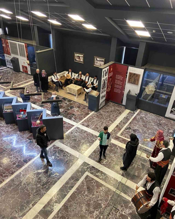 Elazığ Harput Musiki Müzesine vatandaşlardan yoğun ilgi
