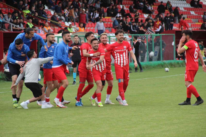 Elazığ Karakoçan FK futbolcu seçmeleri yapacak

