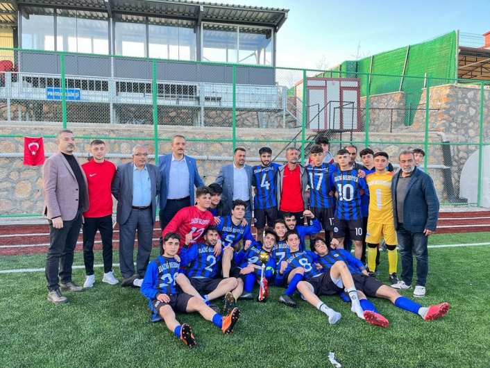Elazığ U18 Ligi´nde şampiyon Elazığ Belediyespor
