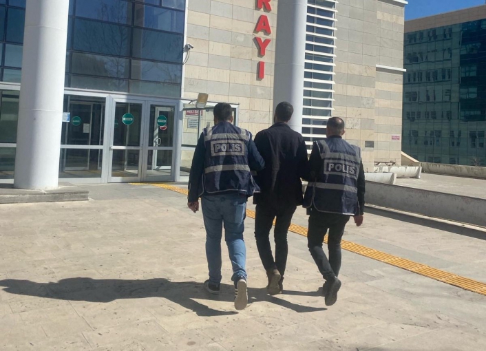 Elazığda kesinleşmiş hapis cezası bulunan 24 zanlı yakalandı
