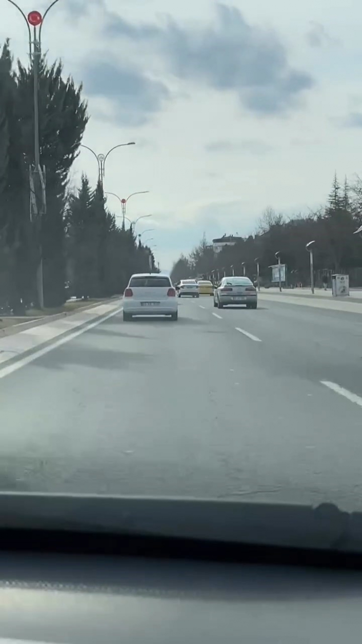 Elazığda trafiği tehlikeye atan sürücülere ceza
