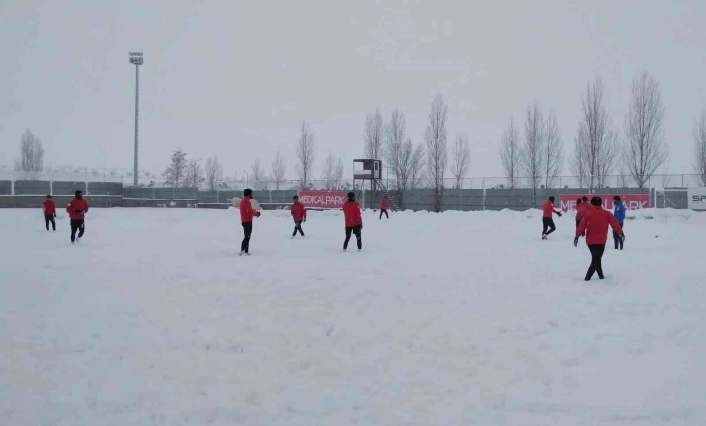 Elazığspor, Artvin Hopaspor maçı hazırlıklarını sürdürüyor
