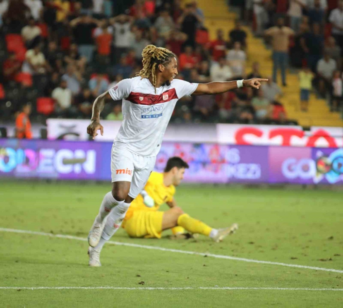 Gerson Rodrigues ilk golünü attı
