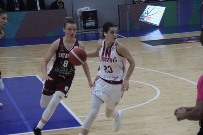 Kadınlar Basketbol Süper Ligi: Elazığ İl Özel İdare: 61 - Hatayspor: 103
