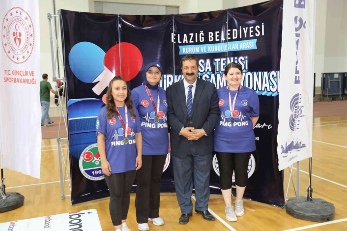 Kurum ve kuruluşlar arası masa tenisi Türkiye Şampiyonası sona erdi
