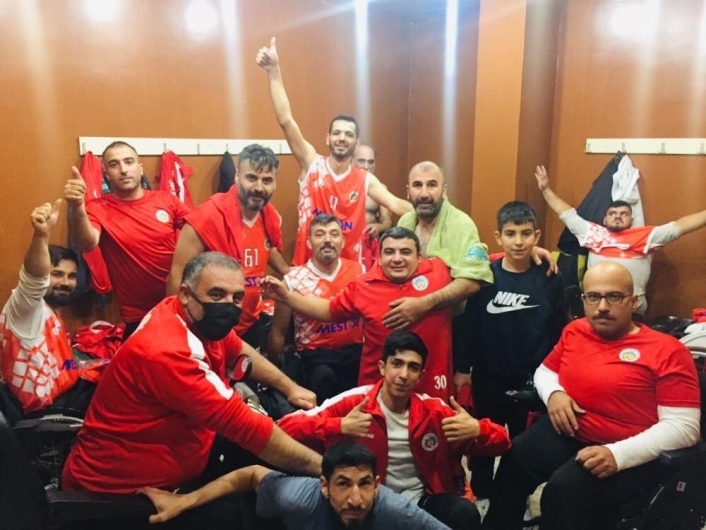 Malatya Büyükşehir Basketbol takımı galip
