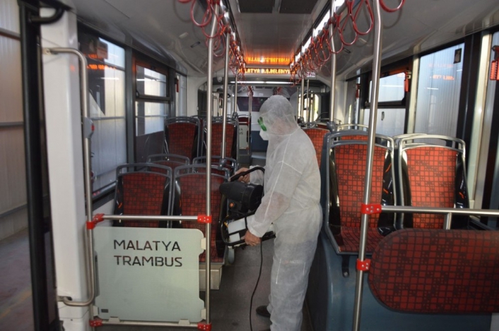 Malatya´da otobüslerde Covid-19 dezenfektesi arttırıldı
