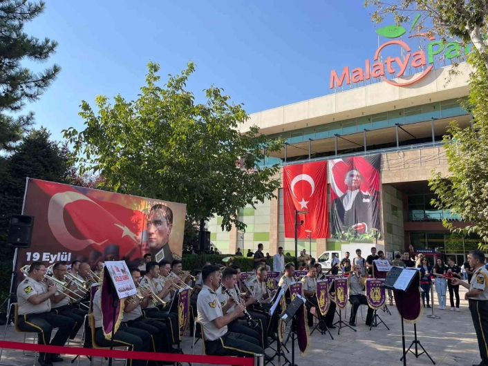 Malatya Park AVM´de Gaziler Günü etkinliği
