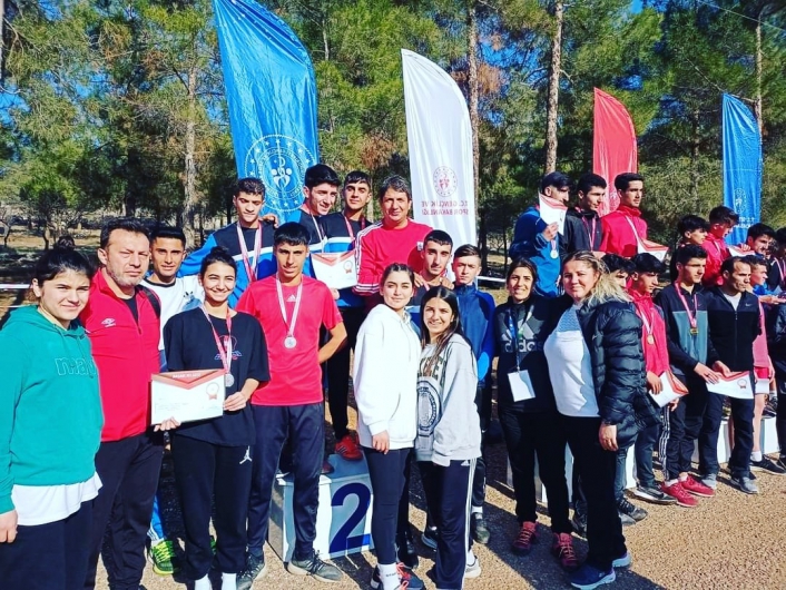 Malatya Spor Lisesi´nde Türkiye Şampiyonası sevinci
