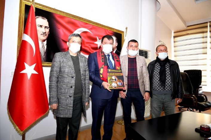 Malatyaspor taraftarlarından Başkan Gürkan´a ziyaret
