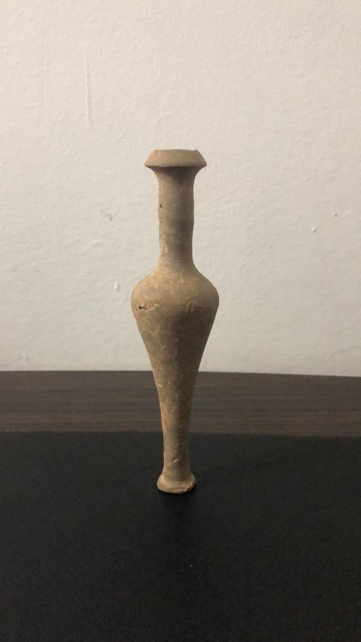 Roma dönemine ait koku şişesi ele geçirildi

