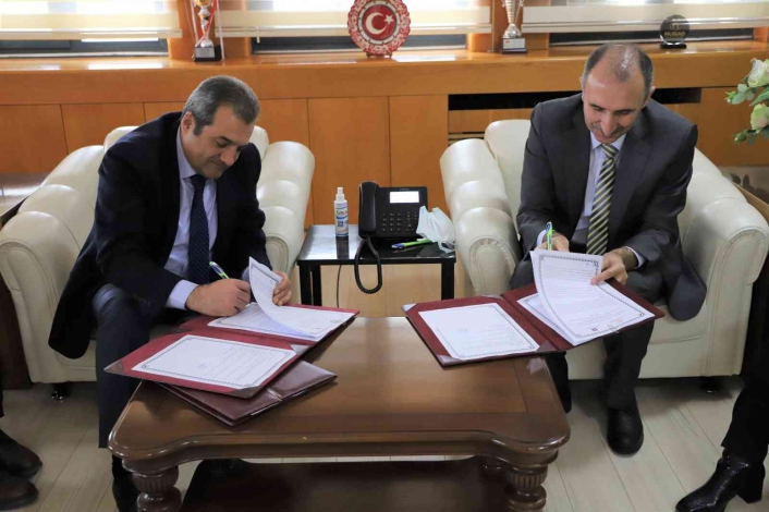 Sağlık İl Müdürlüğü ile Fırat Üniversitesi arasında iş birliği protokolü imzalandı
