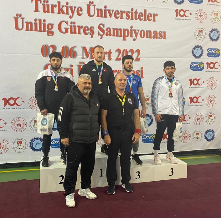 SCÜ Türkiye güreş şampiyonasında 3. oldu
