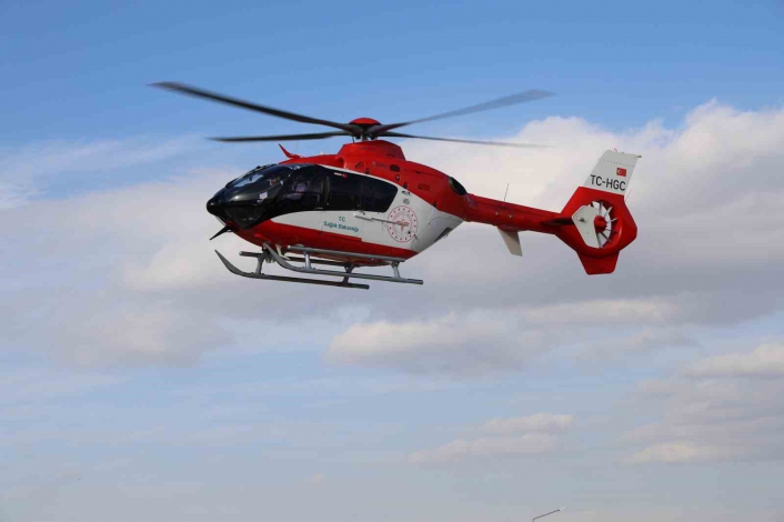 Sivas ambulans helikopterini geri istiyor
