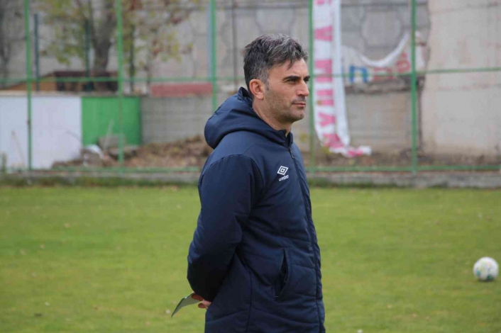 Sivas Belediyespor´da Teknik Direktör İbrahim Cezayir ile yollar ayrıldı

