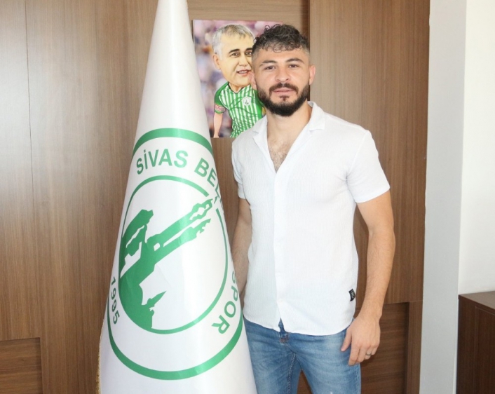 Sivas Belediyespor, Hurşit Taşçı´yı transfer etti
