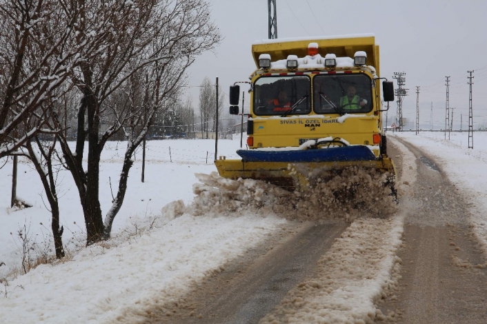 Sivas´ta 177 köy yolu ulaşıma kapandı
