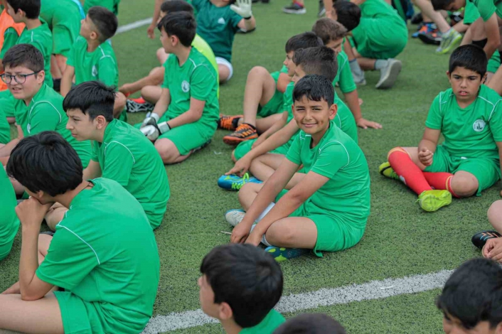 Sivas´ta Geleneksel Yaz Futbol Okulu açıldı
