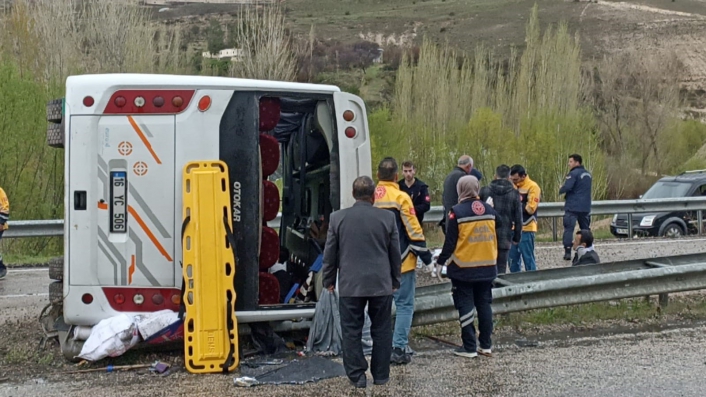 Sivas´ta otobüs kazası: 8 yaralı
