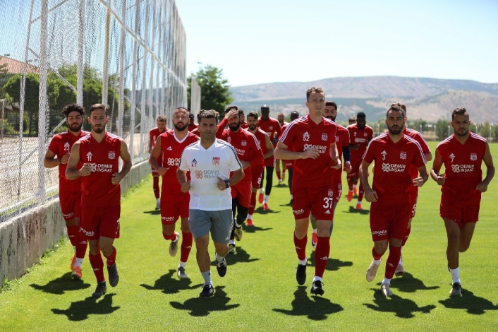 Sivasspor 13 Ağustos´ta toplanıyor
