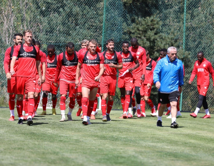 Sivasspor 29 Haziran´da toplanıyor
