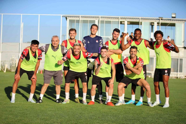 Sivasspor, Adana maçı hazırlıklarına başladı
