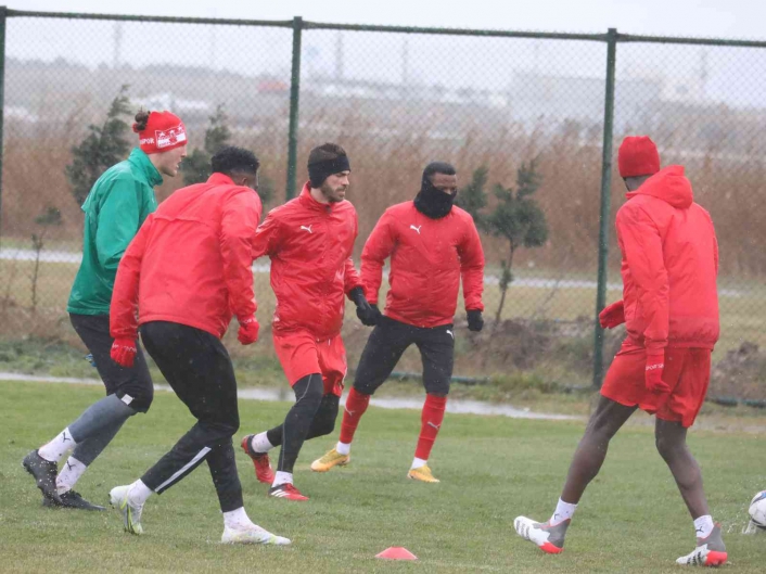 Sivasspor, Bandırmaspor maçı hazırlıklarını tamamladı
