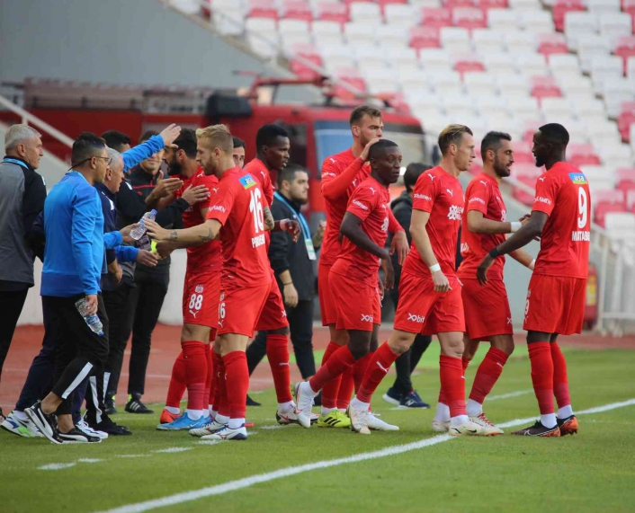 Sivasspor, evindeki yenilmezlik serisini 5 maça çıkardı
