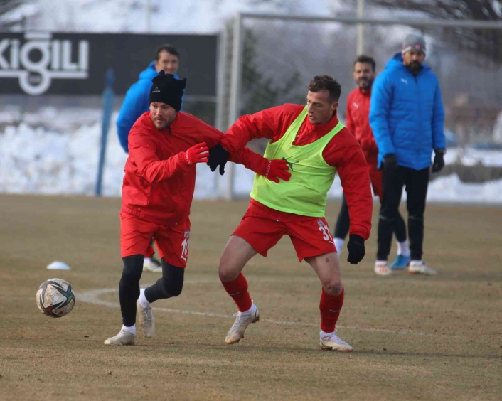 Sivasspor, Karagümrük maçı hazırlıklarını tamamladı
