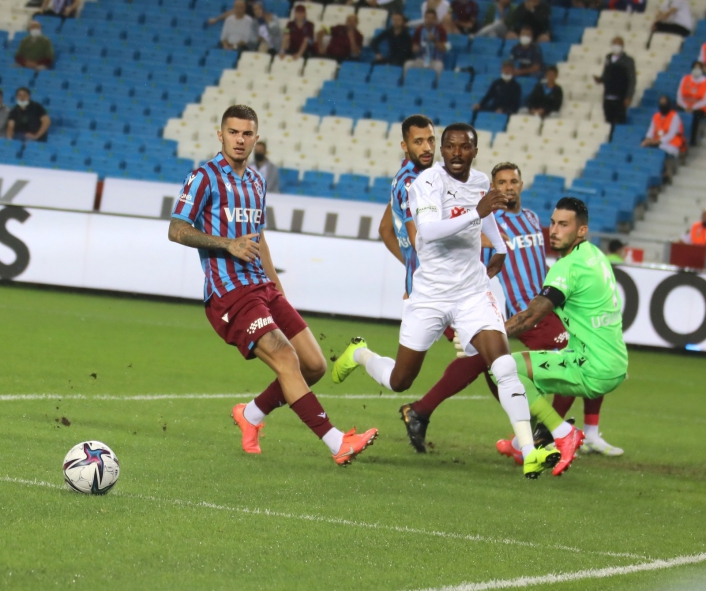 Sivasspor, ligde 6. yenilgisini aldı
