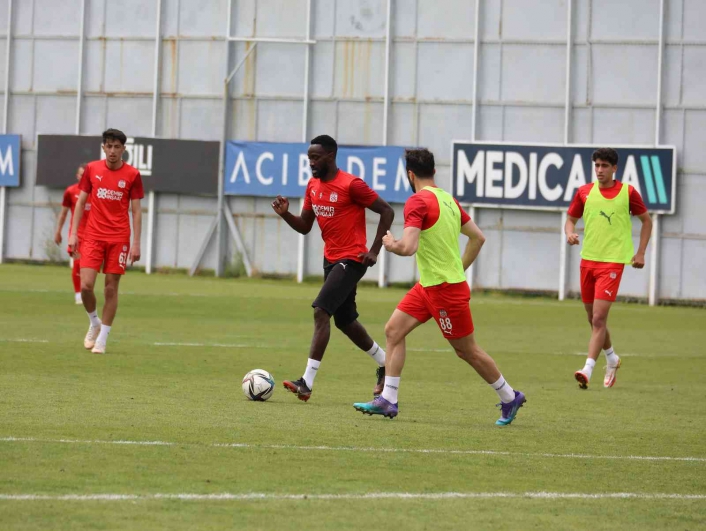Sivasspor, Rizespor maçı hazırlıklarını sürdürdü
