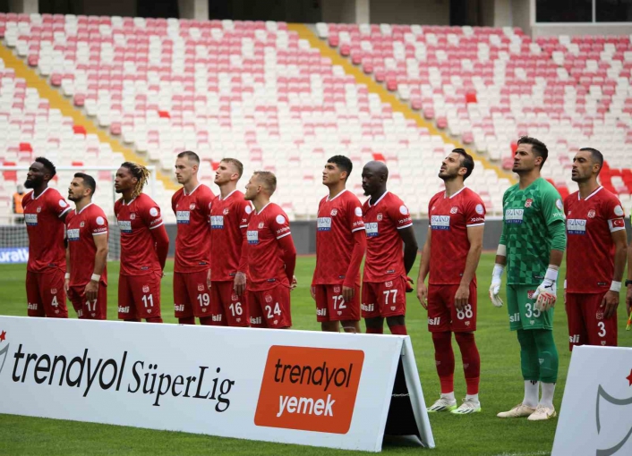 Sivasspor, Süper Lig´de 3. mağlubiyetini aldı
