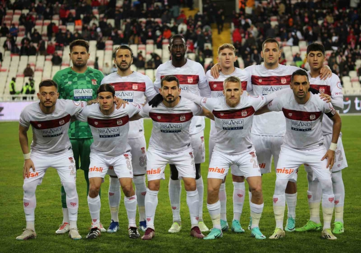 Sivasspor, Süper Lig´de 6. beraberliğini aldı
