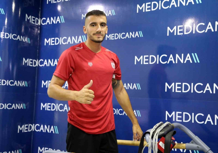 Sivasspor´un yeni transferi Achilleas Poungouras sağlık kontrolünden geçti
