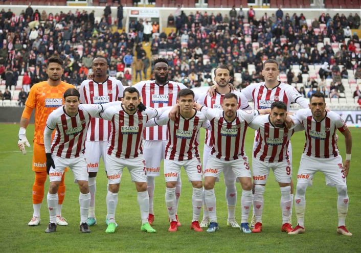 Sivassporda Adana Demirspor maçı kamp kadrosu belli oldu
