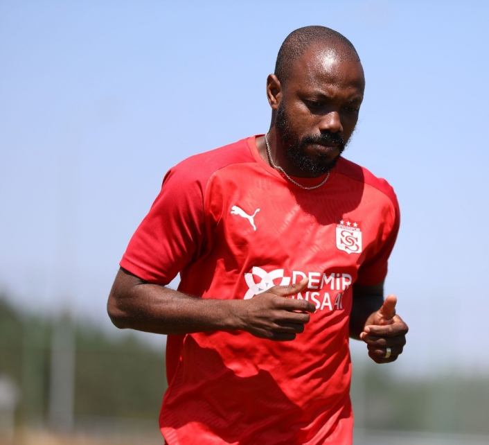 Sivassporlu Traore, Giresunspor´a transfer oldu
