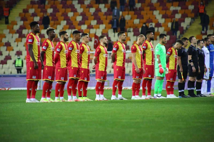 Süper Lig: Yeni Malatyaspor: 0 - Altay: 0 (ilk yarı)
