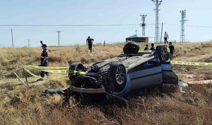 Takla atan otomobilin sürücüsü hayatını kaybetti
