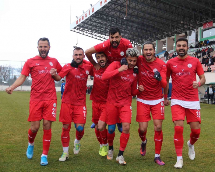 TFF 2. Lig: Sivas Belediyespor: 3 - Ergene Velimeşespor: 1

