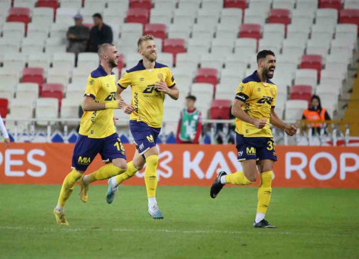 Trendyol Süper Lig: E.Y Sivasspor: 1 - MKE Ankaragücü: 3 (Maç sonucu)
