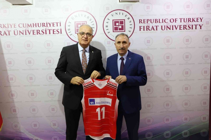 TVF Başkanı Üstündağ, rektör Göktaş ile bir araya geldi
