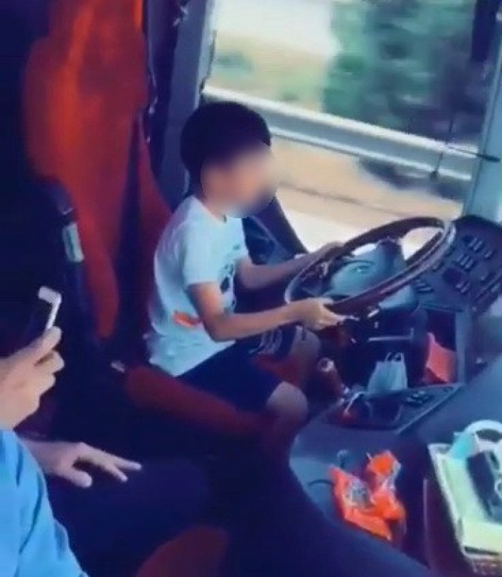 Valilikten otobüs kullanan çocukla ilgili açıklama
