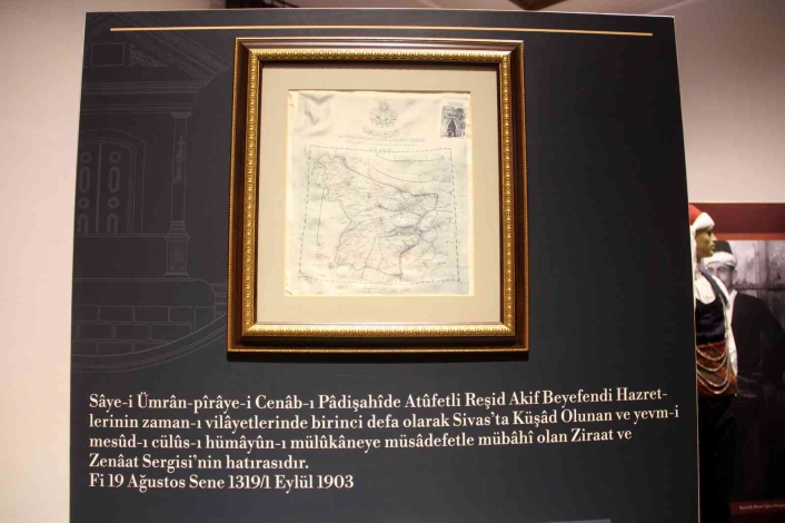 Viyana´da basıldı,117 yıllık ipek harita Sivas´ta sergileniyor
