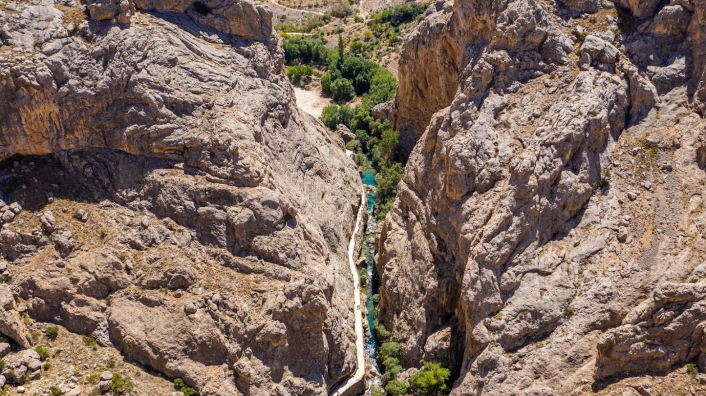 Wilson´un keşfettiği yazıtların bulunduğu kanyon, 4 mevsim gezilebiliyor
