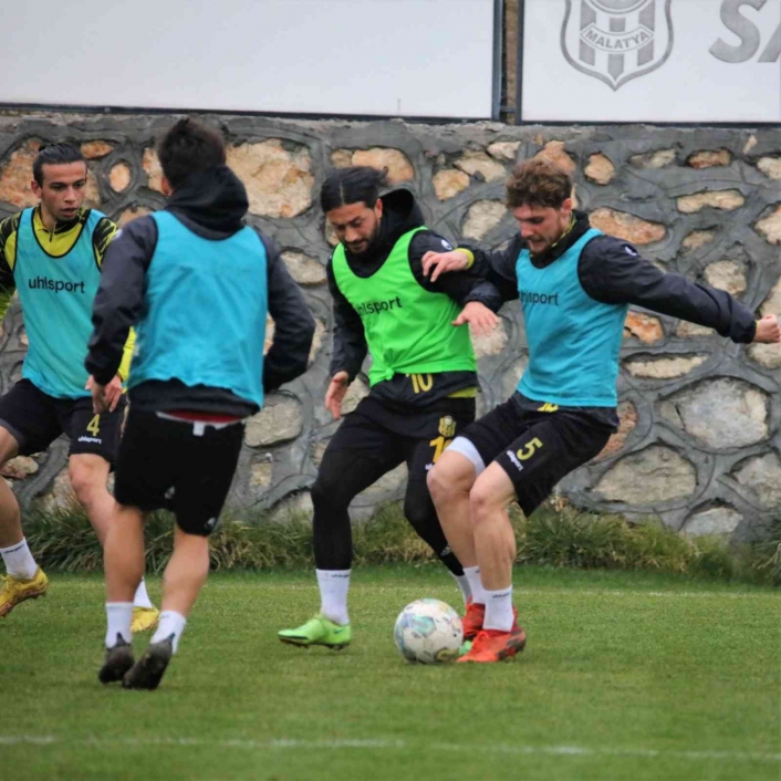 Yeni Malatyaspor, Tuzlaspor maçı hazırlıklarını sürdürdü
